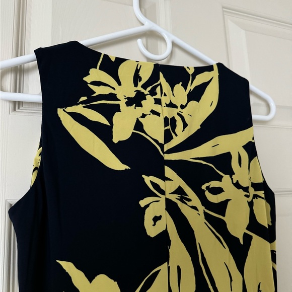 American Living Women's Navy and Yellow Sleeveless Dress (Size 6) - Picture 5 of 8